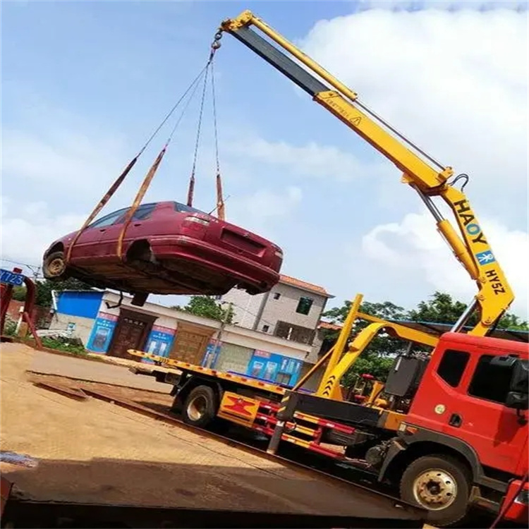 灵宝吊车救援小汽车怎么吊