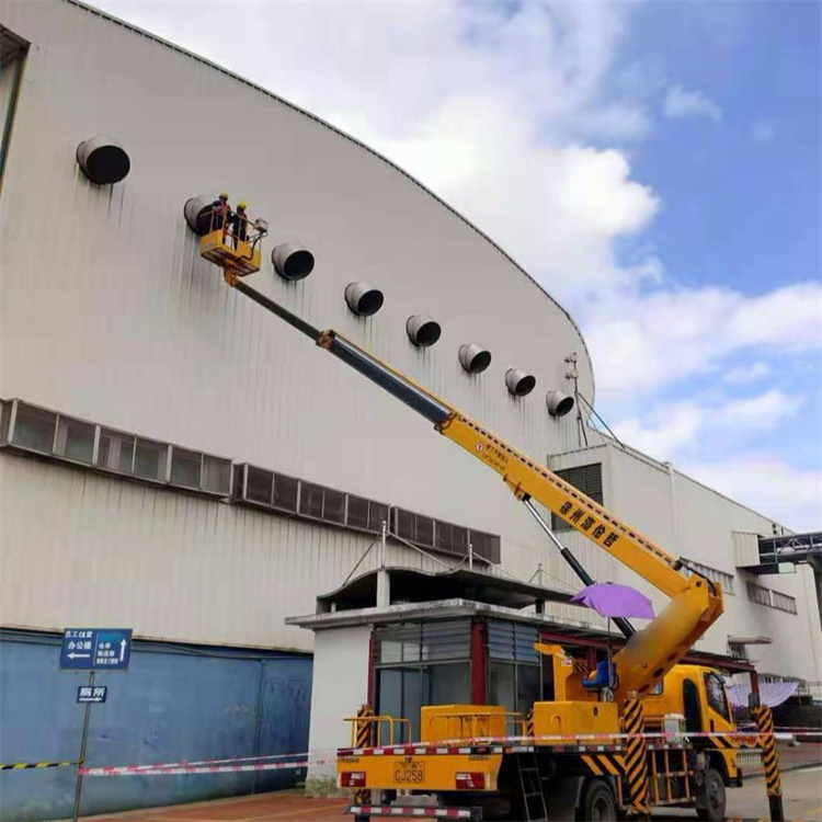 灵宝高空作业车出租服务：专业广告牌安装解决方案